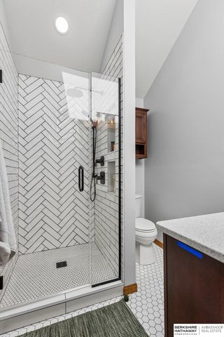 10409 Newport Avenue, Omaha, NE 68122