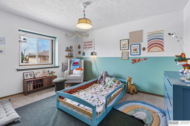 10409 Newport Avenue, Omaha, NE 68122