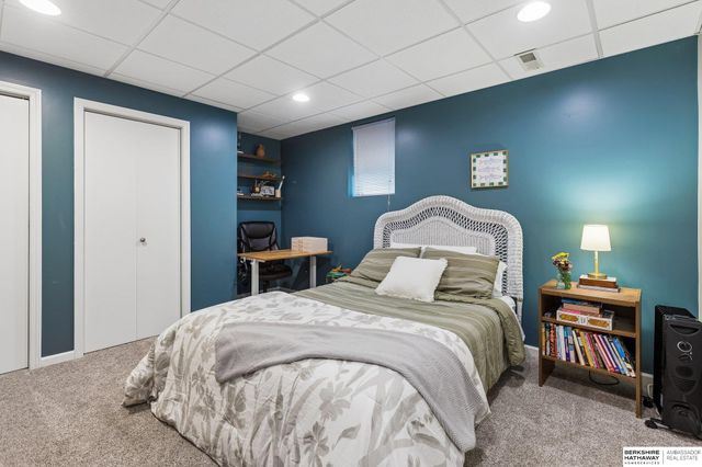 10409 Newport Avenue, Omaha, NE 68122