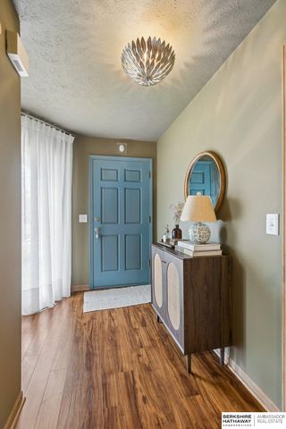 10409 Newport Avenue, Omaha, NE 68122