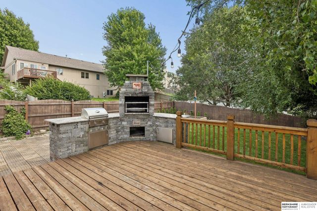 10409 Newport Avenue, Omaha, NE 68122
