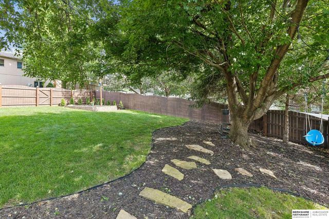 10409 Newport Avenue, Omaha, NE 68122