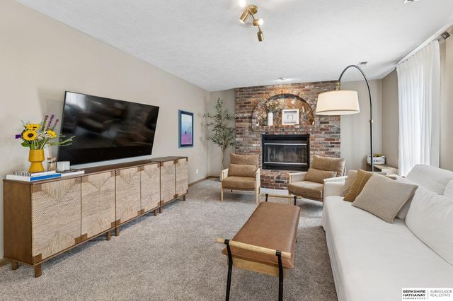 10409 Newport Avenue, Omaha, NE 68122