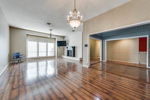 3002 Moss Ave, Midland, TX 79701