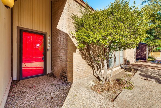 3002 Moss Ave, Midland, TX 79701