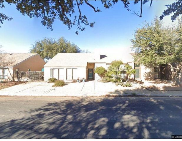 3002 Moss Ave, Midland, TX 79701