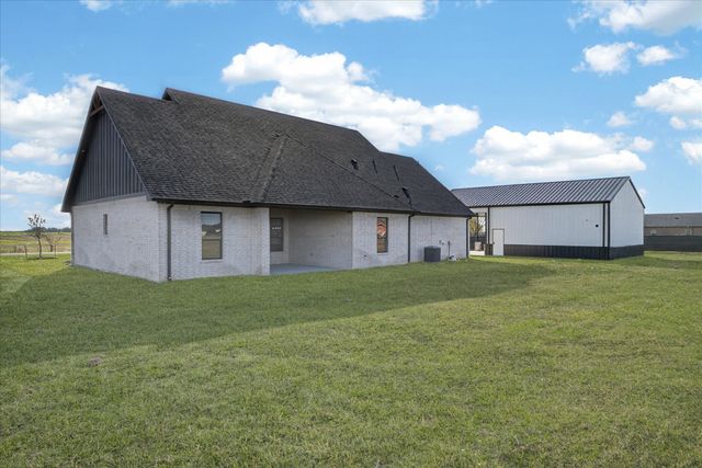 556 County Road 4875 Street, Celeste, TX 75423