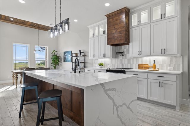 556 County Road 4875 Street, Celeste, TX 75423