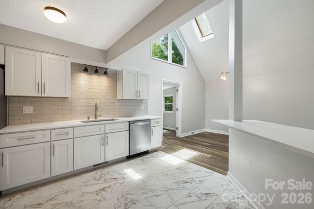 35 Golden Oaks Lane, Fletcher, NC 28732