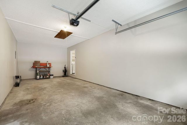 35 Golden Oaks Lane, Fletcher, NC 28732