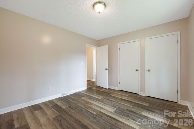 35 Golden Oaks Lane, Fletcher, NC 28732