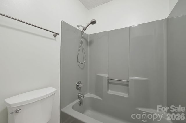 35 Golden Oaks Lane, Fletcher, NC 28732