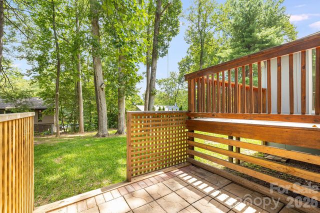 35 Golden Oaks Lane, Fletcher, NC 28732