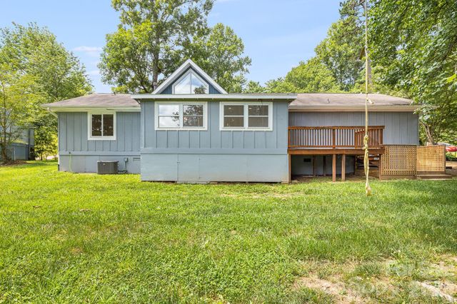 35 Golden Oaks Lane, Fletcher, NC 28732