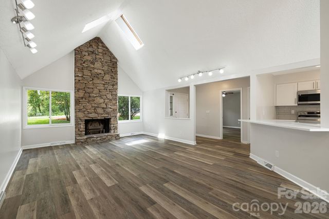 35 Golden Oaks Lane, Fletcher, NC 28732
