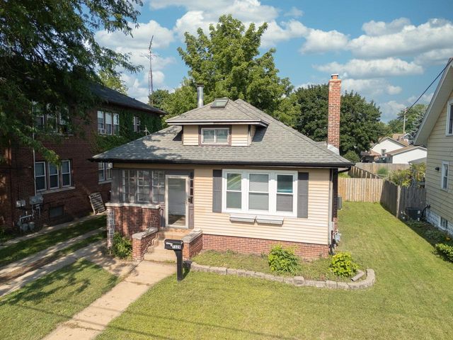 7329 28th AVENUE, Kenosha, WI 53143