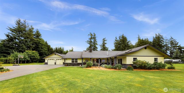 599 Loomis Trail Road, Lynden, WA 98264
