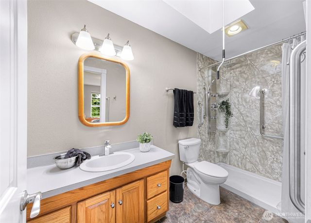 599 Loomis Trail Road, Lynden, WA 98264