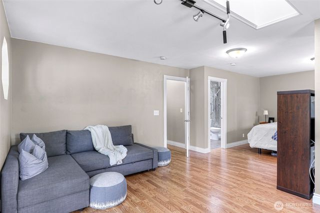 599 Loomis Trail Road, Lynden, WA 98264