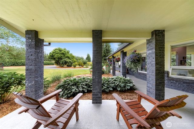 599 Loomis Trail Road, Lynden, WA 98264