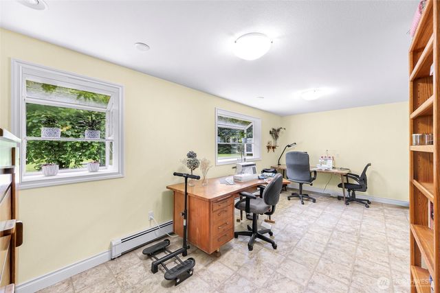 599 Loomis Trail Road, Lynden, WA 98264