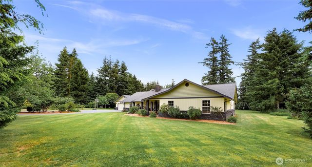 599 Loomis Trail Road, Lynden, WA 98264
