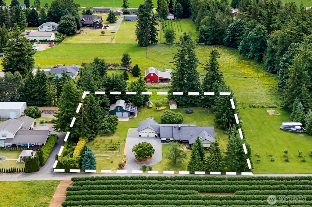 599 Loomis Trail Road, Lynden, WA 98264