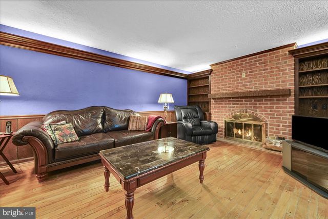 3711 CAYUGA LN, York, PA 17402
