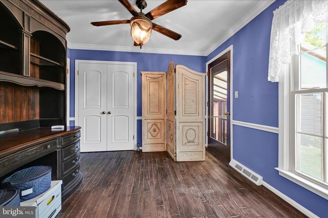 3711 CAYUGA LN, York, PA 17402