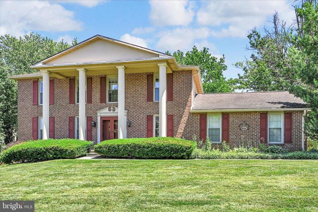 3711 CAYUGA LN, York, PA 17402