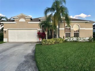 6273 DONNINGTON COURT, Sarasota, FL 34238
