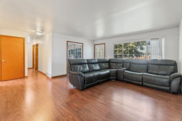 2308 Madonna Avenue, Joliet, IL 60436