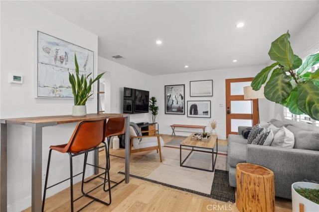 331 Brooks Avenue 1, Venice, CA 90291