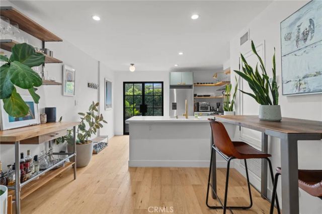 331 Brooks Avenue 1, Venice, CA 90291