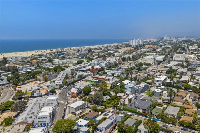 331 Brooks Avenue 1, Venice, CA 90291