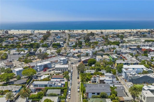 331 Brooks Avenue 1, Venice, CA 90291