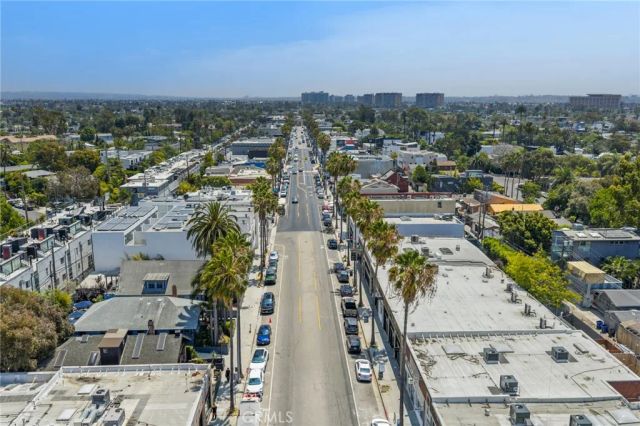 331 Brooks Avenue 1, Venice, CA 90291