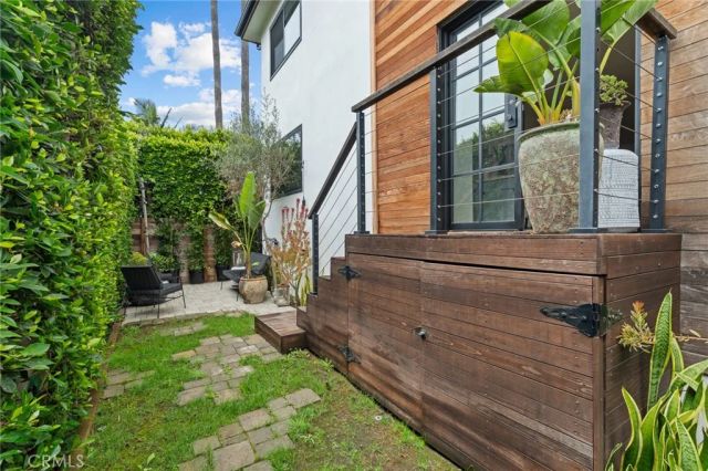 331 Brooks Avenue 1, Venice, CA 90291