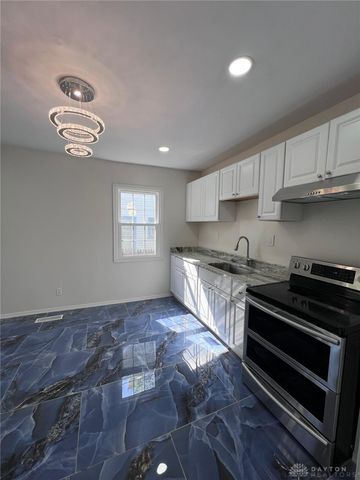 2022 W Grand Avenue, Dayton, OH 45402