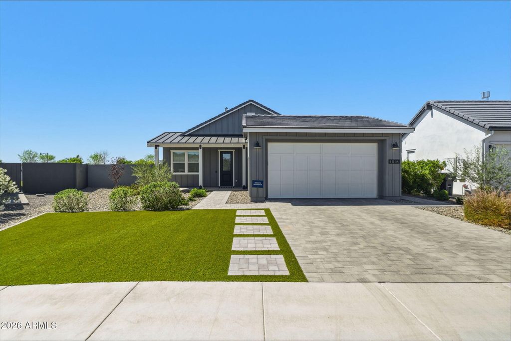 11168 N ST HELENA --, Surprise, AZ 85388 — photo 4