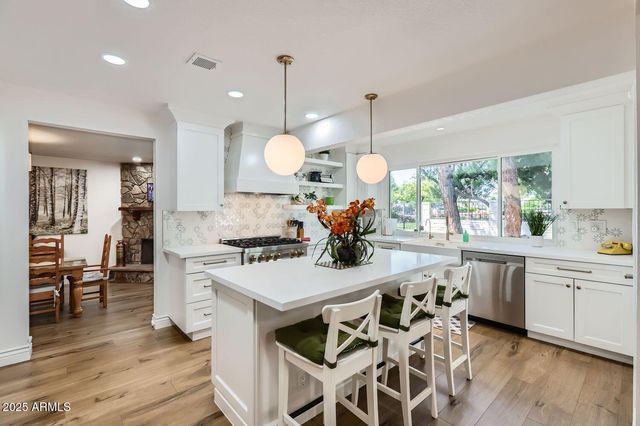 1305 E STEAMBOAT BEND Drive, Tempe, AZ 85283