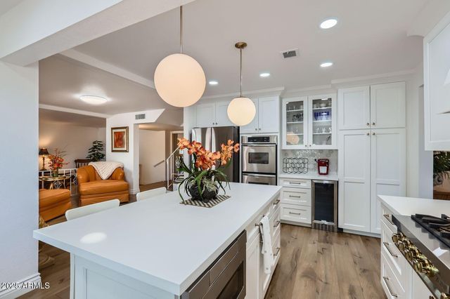 1305 E STEAMBOAT BEND Drive, Tempe, AZ 85283