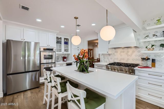 1305 E STEAMBOAT BEND Drive, Tempe, AZ 85283