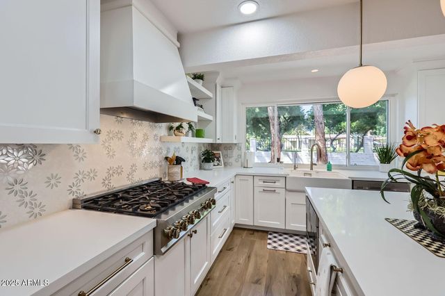 1305 E STEAMBOAT BEND Drive, Tempe, AZ 85283