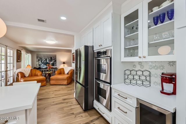 1305 E STEAMBOAT BEND Drive, Tempe, AZ 85283