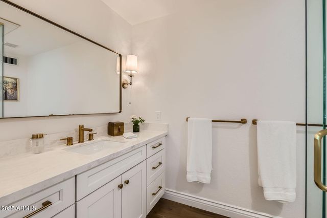 1305 E STEAMBOAT BEND Drive, Tempe, AZ 85283