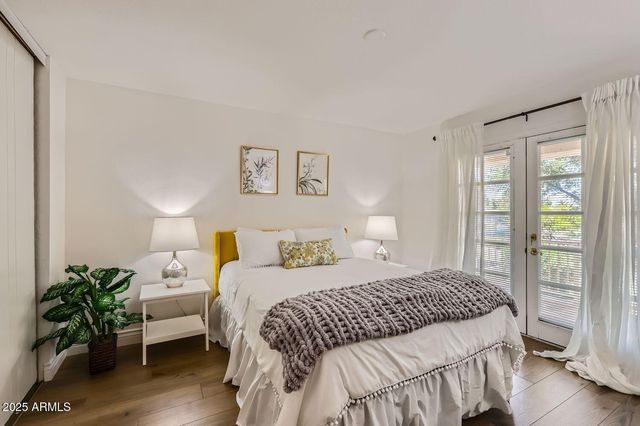 1305 E STEAMBOAT BEND Drive, Tempe, AZ 85283