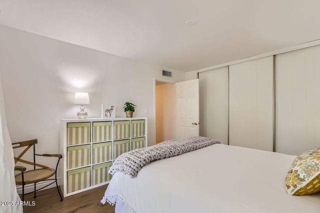 1305 E STEAMBOAT BEND Drive, Tempe, AZ 85283