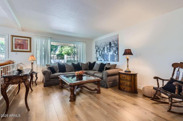 1305 E STEAMBOAT BEND Drive, Tempe, AZ 85283