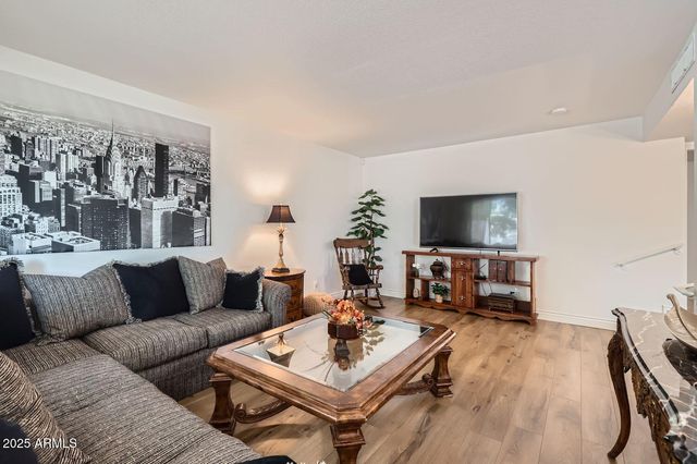 1305 E STEAMBOAT BEND Drive, Tempe, AZ 85283